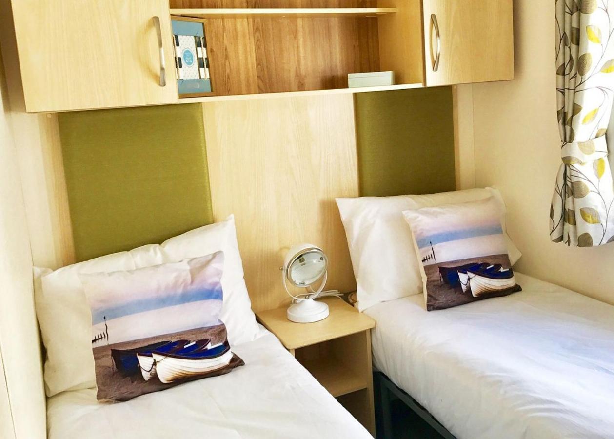 Barmouth Bay Holiday Park Llanddwywe Екстер'єр фото