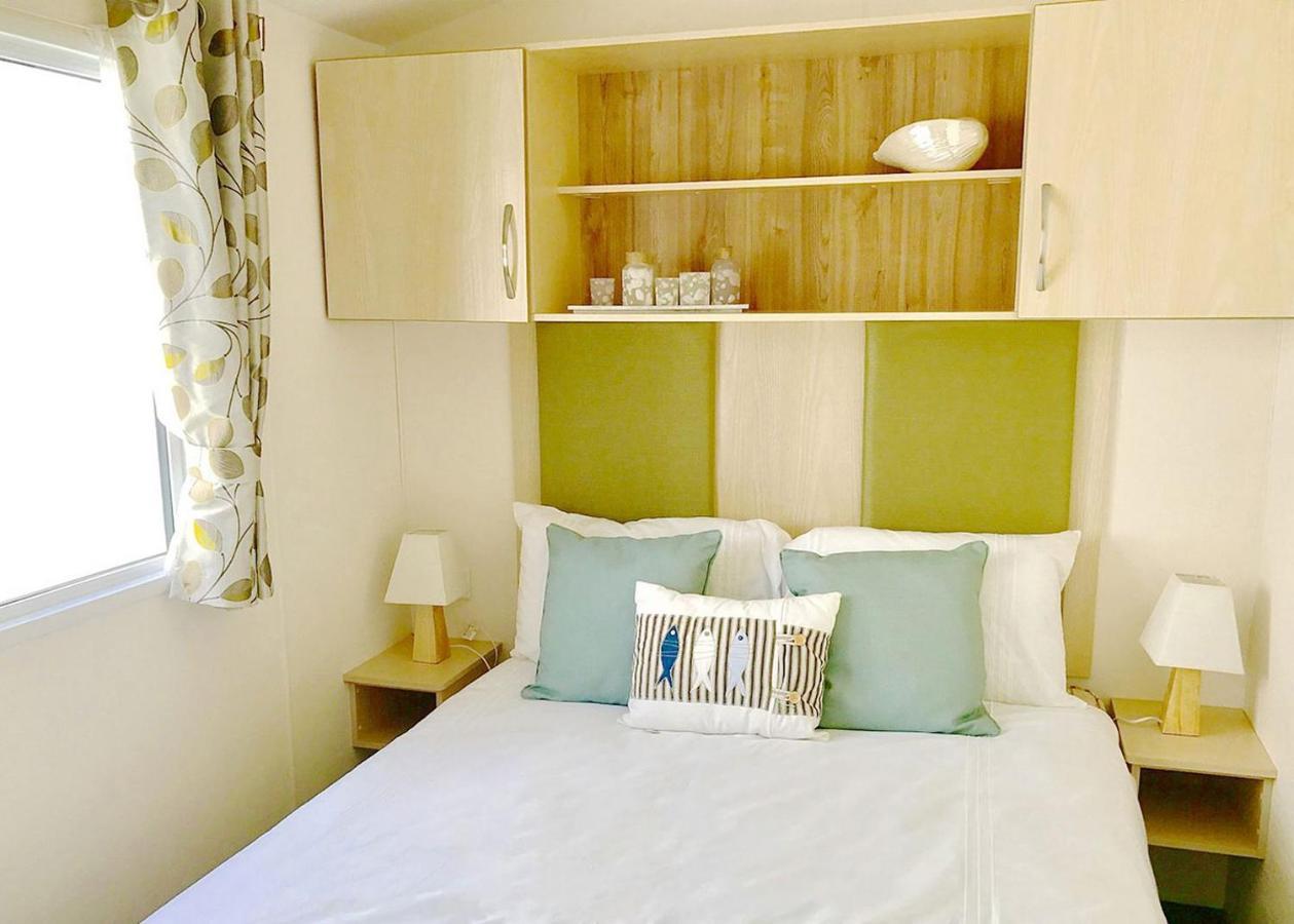 Barmouth Bay Holiday Park Llanddwywe Екстер'єр фото